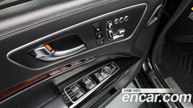Kia K9 2016 — photo 16