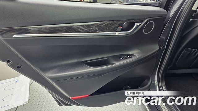 Hyundai Grandeur 2018 — photo 15