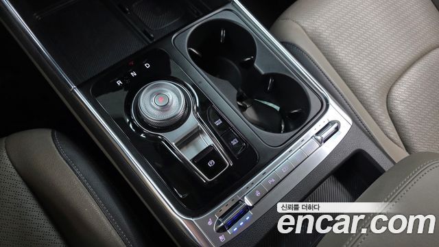 Kia Canival 2024 — photo 12