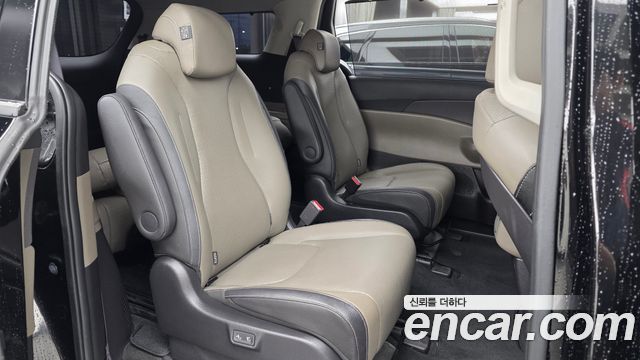 Kia Canival 2024 — photo 17