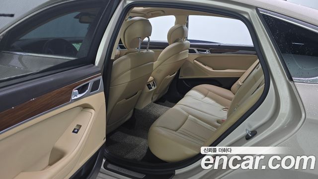 Hyundai Genesis 2015 — photo 18