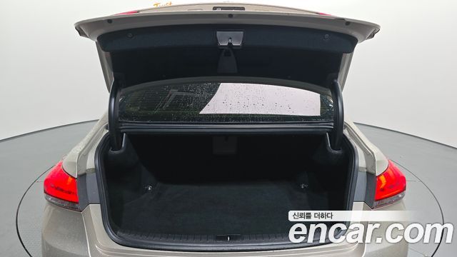 Hyundai Genesis 2015 — photo 26
