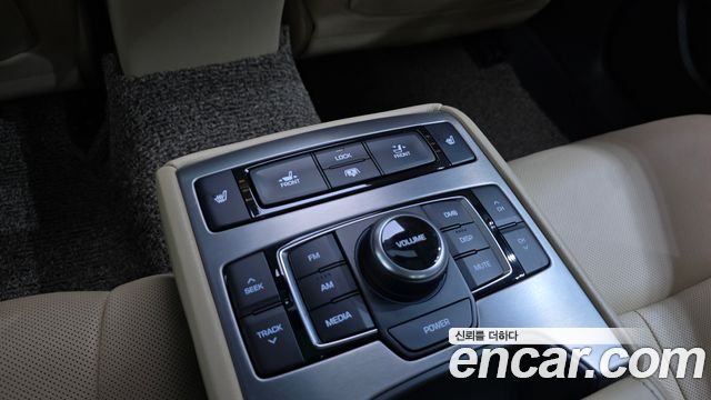 Hyundai Genesis 2015 — photo 28