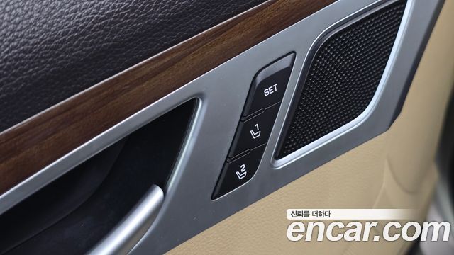 Hyundai Genesis 2015 — photo 32