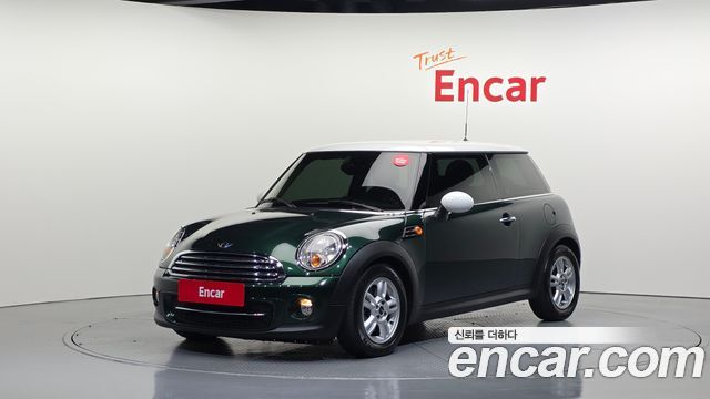 Mini Cooper 2013 — photo 1