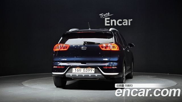Kia Niro 2017 — photo 4