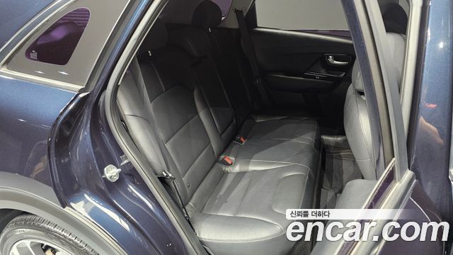 Kia Niro 2017 — photo 17