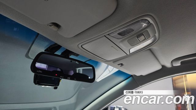 Kia Niro 2017 — photo 24