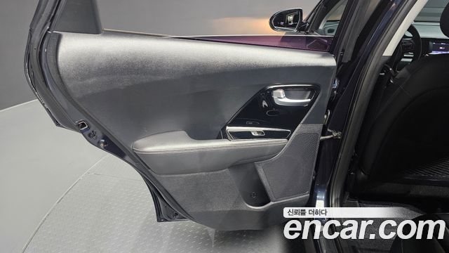 Kia Niro 2017 — photo 15