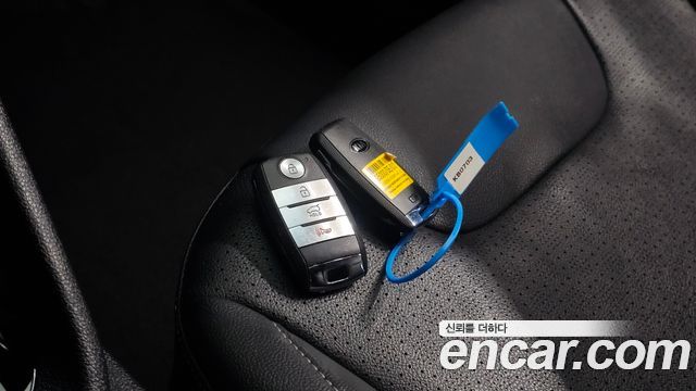 Kia Niro 2017 — photo 34