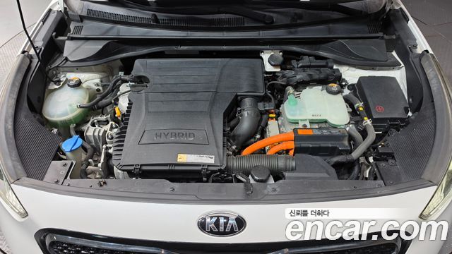 Kia Niro 2017 — photo 6