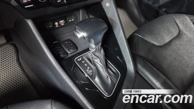 Kia Niro 2017 — photo 9