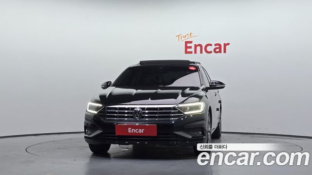 Volkswagen Jetta 2021 — photo 3