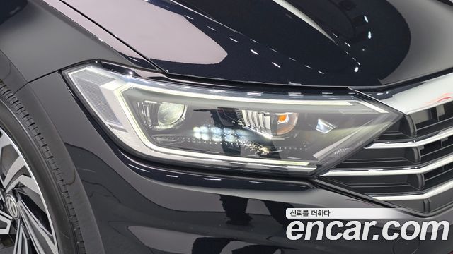 Volkswagen Jetta 2021 — photo 8