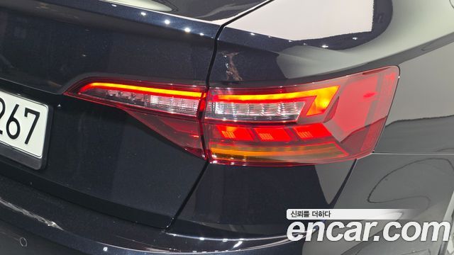 Volkswagen Jetta 2021 — photo 9