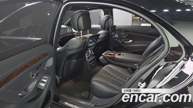 Mercedes-Benz S-Class 2018 — photo 11