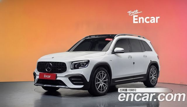Mercedes-Benz GLB-Class 2023 — photo 1