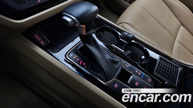 Kia Canival 2019 — photo 12