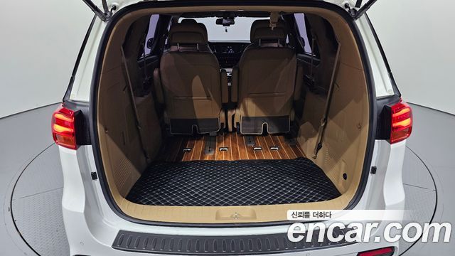 Kia Canival 2019 — photo 27