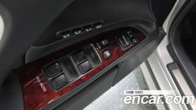 Lexus IS 2008 — photo 13