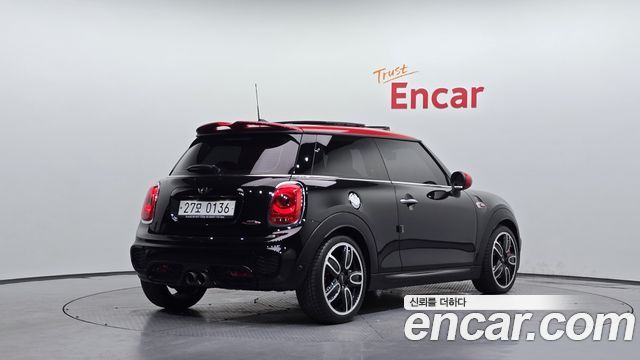 Mini Cooper 2016 — photo 2