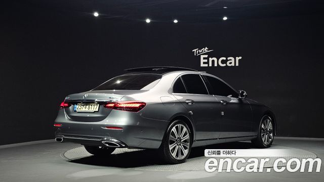 Mercedes-Benz E-Class 2021 — photo 2