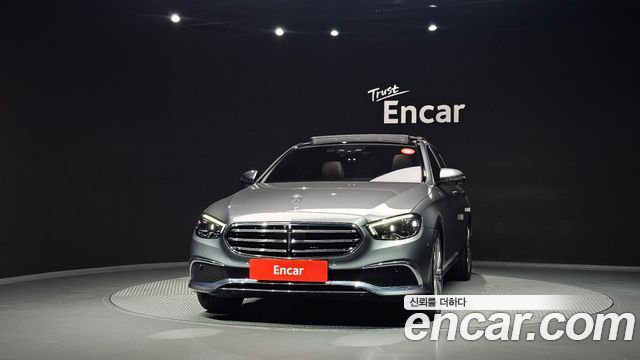 Mercedes-Benz E-Class 2021 — photo 3