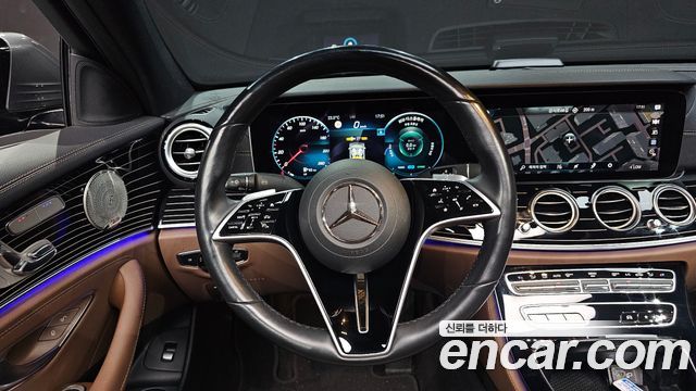 Mercedes-Benz E-Class 2021 — photo 19