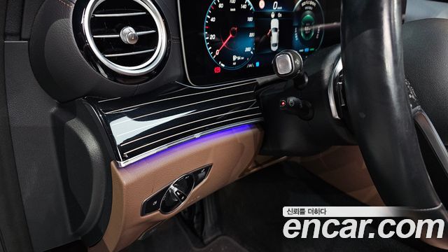 Mercedes-Benz E-Class 2021 — photo 28