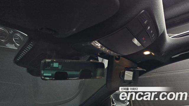 Mercedes-Benz E-Class 2021 — photo 36