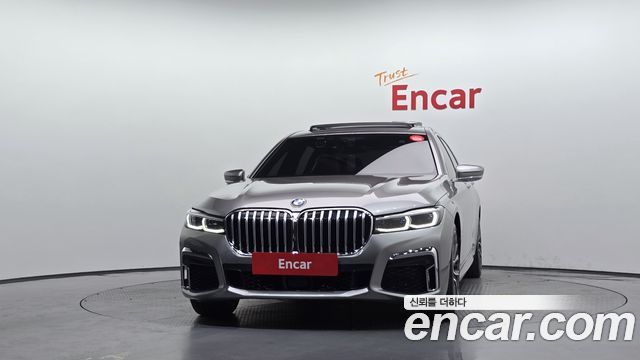 BMW 7-Series 2021 — photo 3