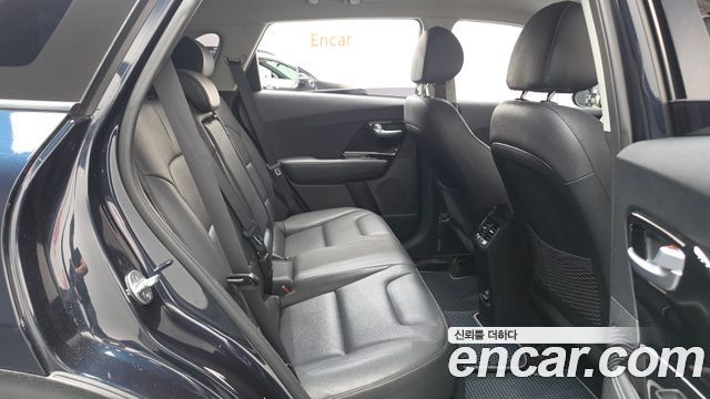 Kia Niro 2017 — photo 17