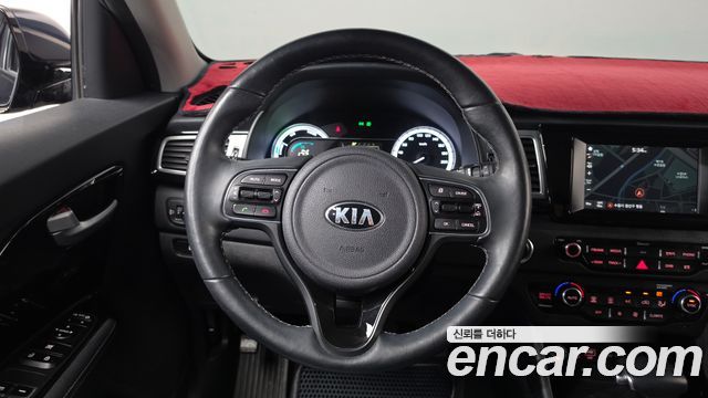Kia Niro 2017 — photo 20