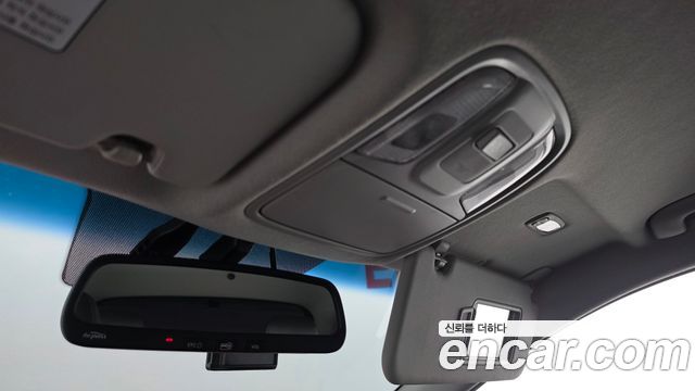 Kia Niro 2017 — photo 25