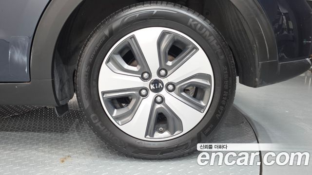 Kia Niro 2017 — photo 7