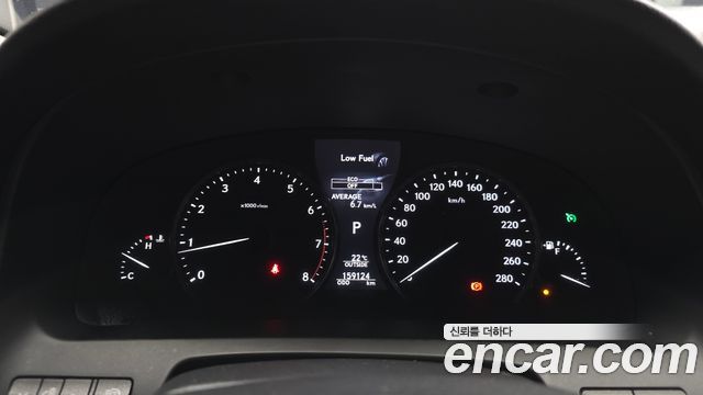 Lexus LS 2016 — photo 8