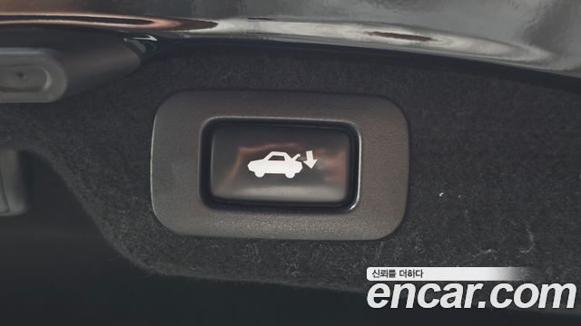 Lexus LS 2016 — photo 19