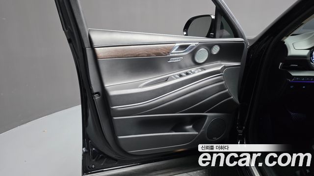 Genesis GV80 2020 — photo 25