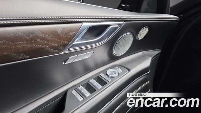 Genesis GV80 2020 — photo 14