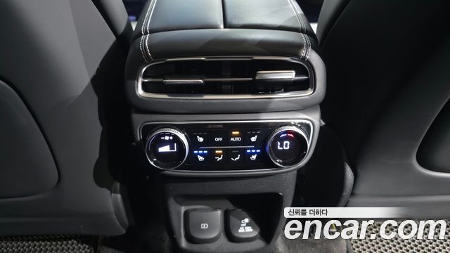 Genesis GV80 2020 — photo 30