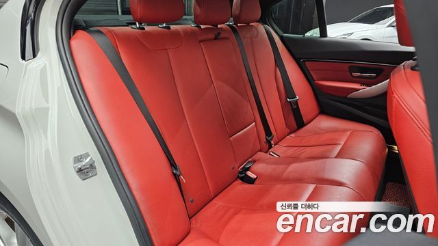 BMW 3-Series 2017 — photo 12