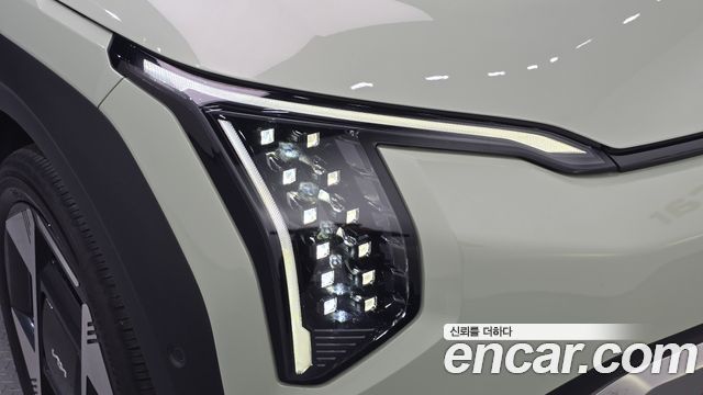 Kia EV3 2025 — photo 8