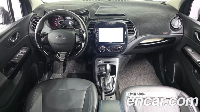 Renault Korea QM3 2017 — photo 10
