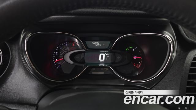 Renault Korea QM3 2017 — photo 11