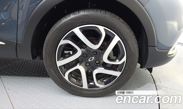Renault Korea QM3 2017 — photo 7