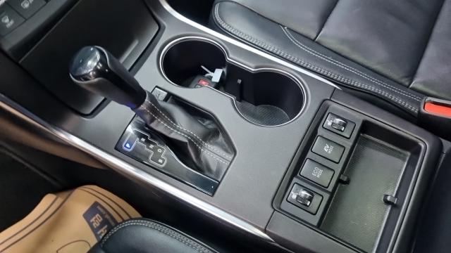 Toyota Camry 2016 — photo 9