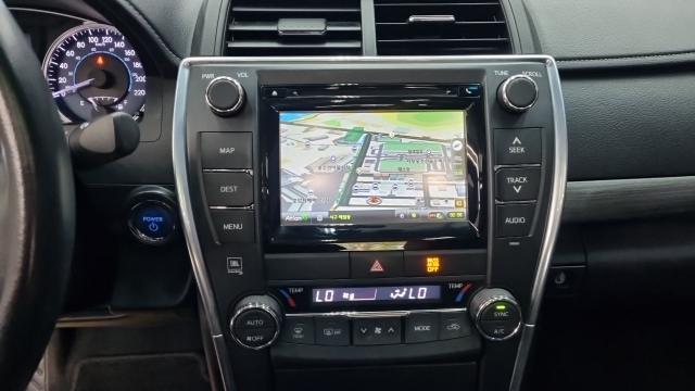 Toyota Camry 2016 — photo 12