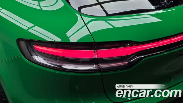 Porsche Macan 2024 — photo 9