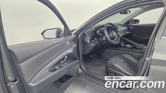 Hyundai AVANTE 2021 — photo 13