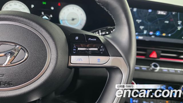 Hyundai AVANTE 2021 — photo 23